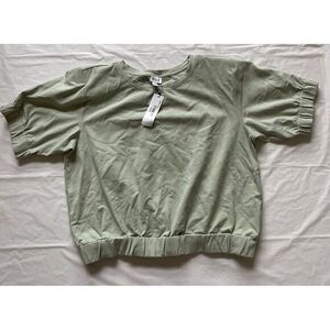 Terea by Andrea Pitter Sage Green Cropped Blouse with Ruffle Details -‎ NWT 2XL